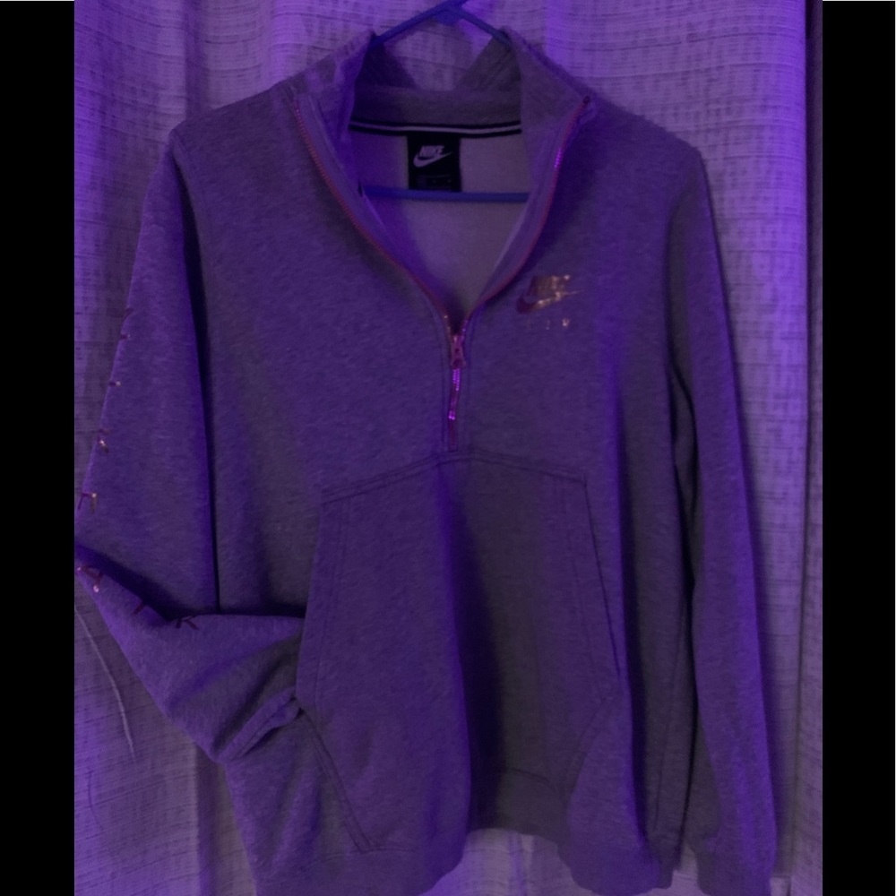 Women’s grey Nike 1/2 zip